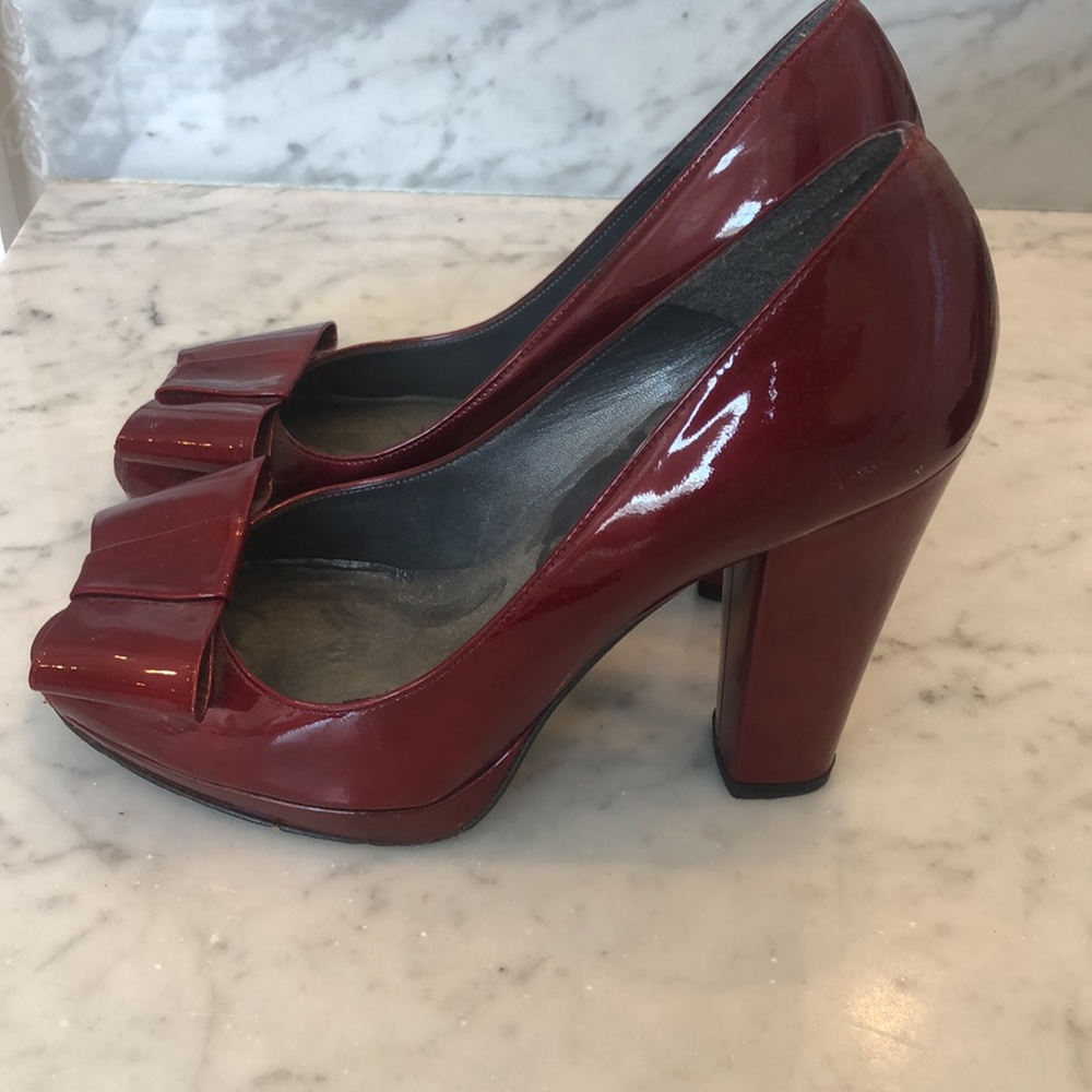 Stuart Weizmann Patented Leather Maroon Heels - image 2
